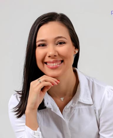 Pauline Eugênia Oliveira de Bairros